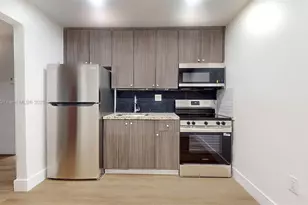 567 SW 3rd St, Miami, FL 33130 - Photo 10