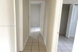 566 NW 114th Ave, Sweetwater, FL 33172 - Photo 8