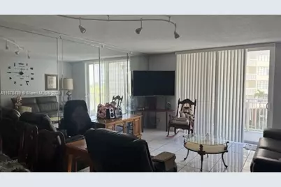 [Address not provided], Hallandale Beach, FL 33009 - Photo 12