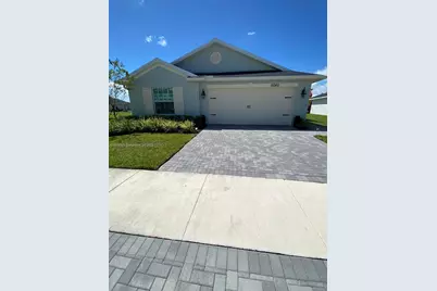 11060 NW Middle Stream Dr, Port Saint Lucie, FL 34987 - Photo 2