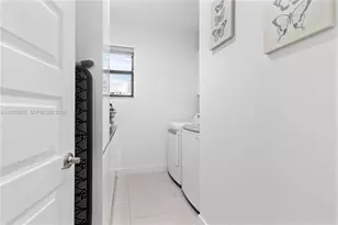 10578 NW 81st Terrace, Doral, FL 33178 - Photo 14