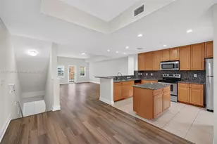 617 SW 1st Ave, Pompano Beach, FL 33060 - Photo 1