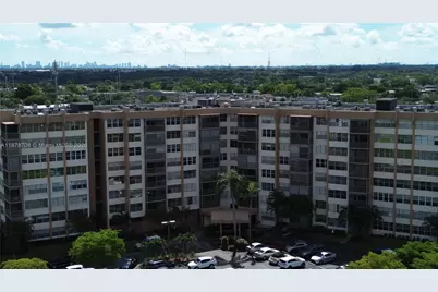 1100 Saint Charles Pl #PH5, Pembroke Pines, FL 33026 - Photo 26