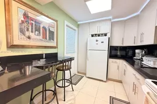 441 NE 195th St, Miami, FL 33179 - Photo 10