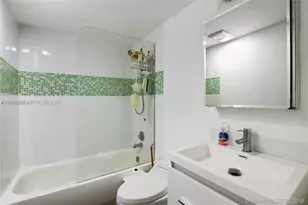 1345 Lincoln Rd, Miami Beach, FL 33139 - Photo 4