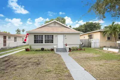 2800 SW 16th Ter, Miami, FL 33145 - Photo 2