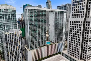 55 SE 6th St, Miami, FL 33131 - Photo 8