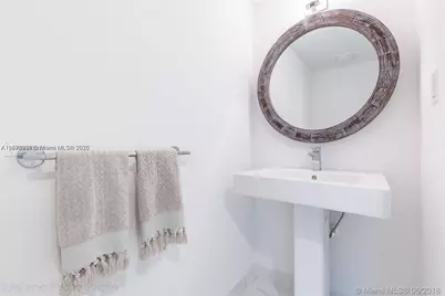 400 Sunny Isles Blvd #501, Sunny Isles Beach, FL 33160 - Photo 18