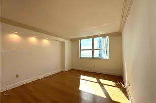 1155 Brickell Bay Dr, Miami, FL 33131 - Photo 4