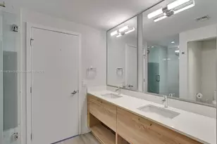 16385 Biscayne Blvd, North Miami Beach, FL 33160 - Photo 30