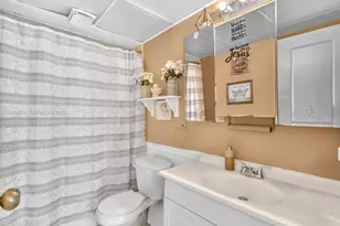 2841 Somerset Dr, Lauderdale Lakes, FL 33311 - Photo 8