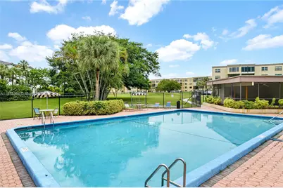 9355 SW 8th St #425, Boca Raton, FL 33428 - Photo 32