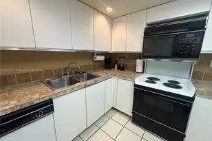 5415 Collins Ave, Miami Beach, FL 33140 - Photo 8