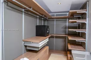 465 Brickell Ave, Miami, FL 33131 - Photo 20