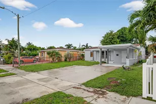390 NE 51st Ct, Oakland Park, FL 33334 - Photo 1