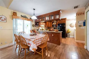 10630 NW 41st St, Coral Springs, FL 33065 - Photo 10