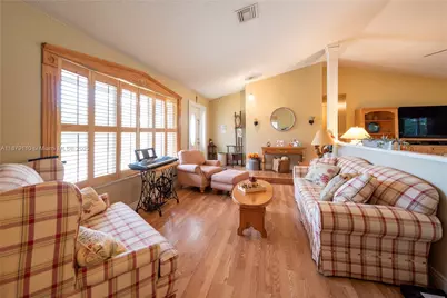 10630 NW 41st St, Coral Springs, FL 33065 - Photo 14