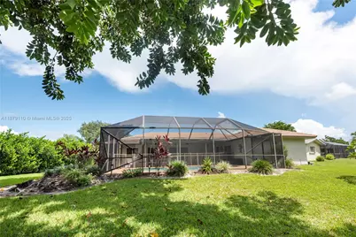 10630 NW 41st St, Coral Springs, FL 33065 - Photo 30