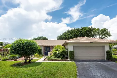 10630 NW 41st St, Coral Springs, FL 33065 - Photo 2