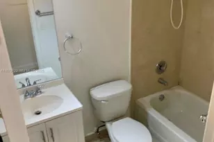 468 NE 206th Ln, Miami, FL 33179 - Photo 26