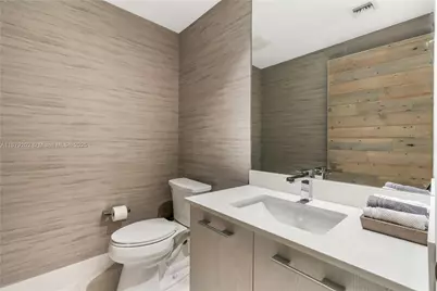 55 SW 9th St #4001, Miami, FL 33130 - Photo 20