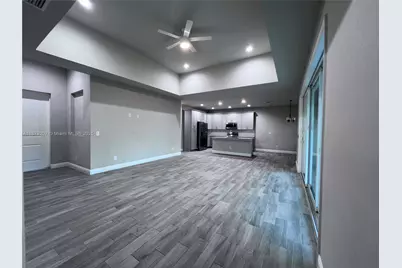 324 Kansas Terr, Labelle, FL 33939 - Photo 4