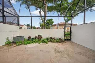 10275 NW 46th St, Doral, FL 33178 - Photo 26