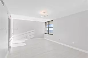 5555 Collins Ave, Miami Beach, FL 33140 - Photo 6