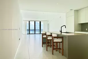 700 NE 24th St, Miami, FL 33137 - Photo 8