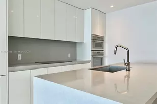 700 NE 24th St, Miami, FL 33137 - Photo 10