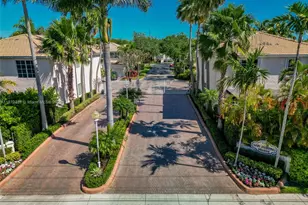 1251 Johnson Ct, Hollywood, FL 33019 - Photo 36