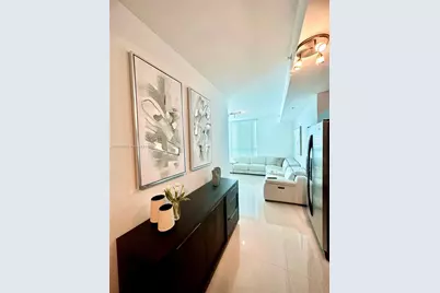 1900 N Bayshore Dr #1505, Miami, FL 33132 - Photo 2