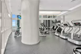 1900 N Bayshore Dr, Miami, FL 33132 - Photo 18