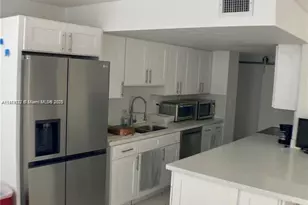 251 174th St, Sunny Isles Beach, FL 33160 - Photo 4