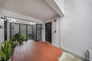13045 SW 68th St, Miami, FL 33183 - Photo 2
