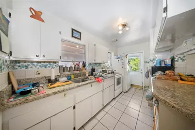 8341 SW 27th Ln, Miami, FL 33155 - Photo 8