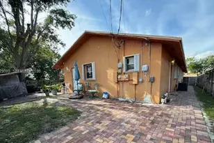 2306 Liberty St, Hollywood, FL 33020 - Photo 2