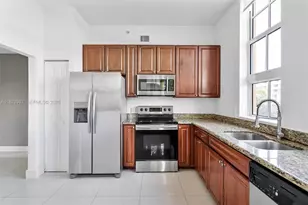 3001 NE 185th St, Aventura, FL 33180 - Photo 10