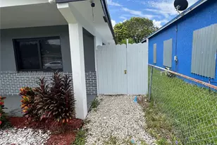 5724 SW 18th St, West Park, FL 33023 - Photo 38