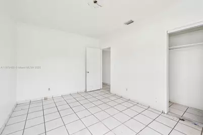 1121 SW 36th Ave, Miami, FL 33135 - Photo 12