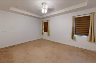 15460 SW 176th Ln, Miami, FL 33187 - Photo 18