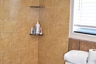 9641 Sunrise Lakes Blvd, Sunrise, FL 33322 - Photo 24