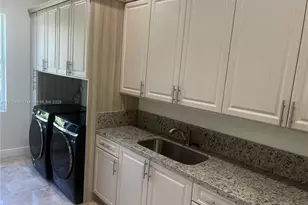 6121 Marinel Say Dr, Davie, FL 33314 - Photo 32