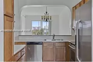 3600 Oaks Clubhouse Dr, Pompano Beach, FL 33069 - Photo 6