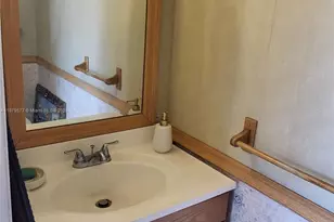 820 NE 212th Terrace, Miami, FL 33179 - Photo 34