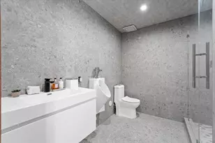 280 NE 156th St, Miami, FL 33162 - Photo 32