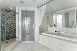 1331 Brickell Bay Dr, Miami, FL 33131 - Photo 16