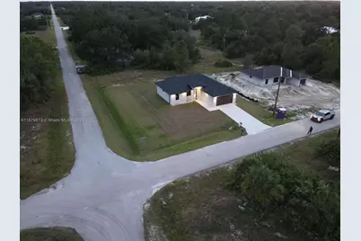 3706 E 19 Th St, Lehigh Acres, FL 33972 - Photo 2
