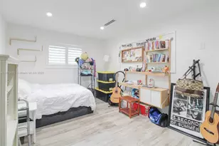 15000 Egan Ln, Miami Lakes, FL 33014 - Photo 22