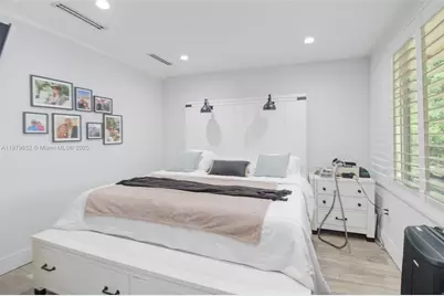 15000 Egan Ln, Miami Lakes, FL 33014 - Photo 30